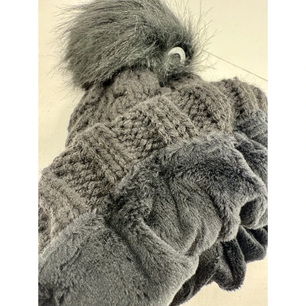 Time and Tru Cable Knit‎ Beanie Winter Hat Faux Fur Pom Black One Size New